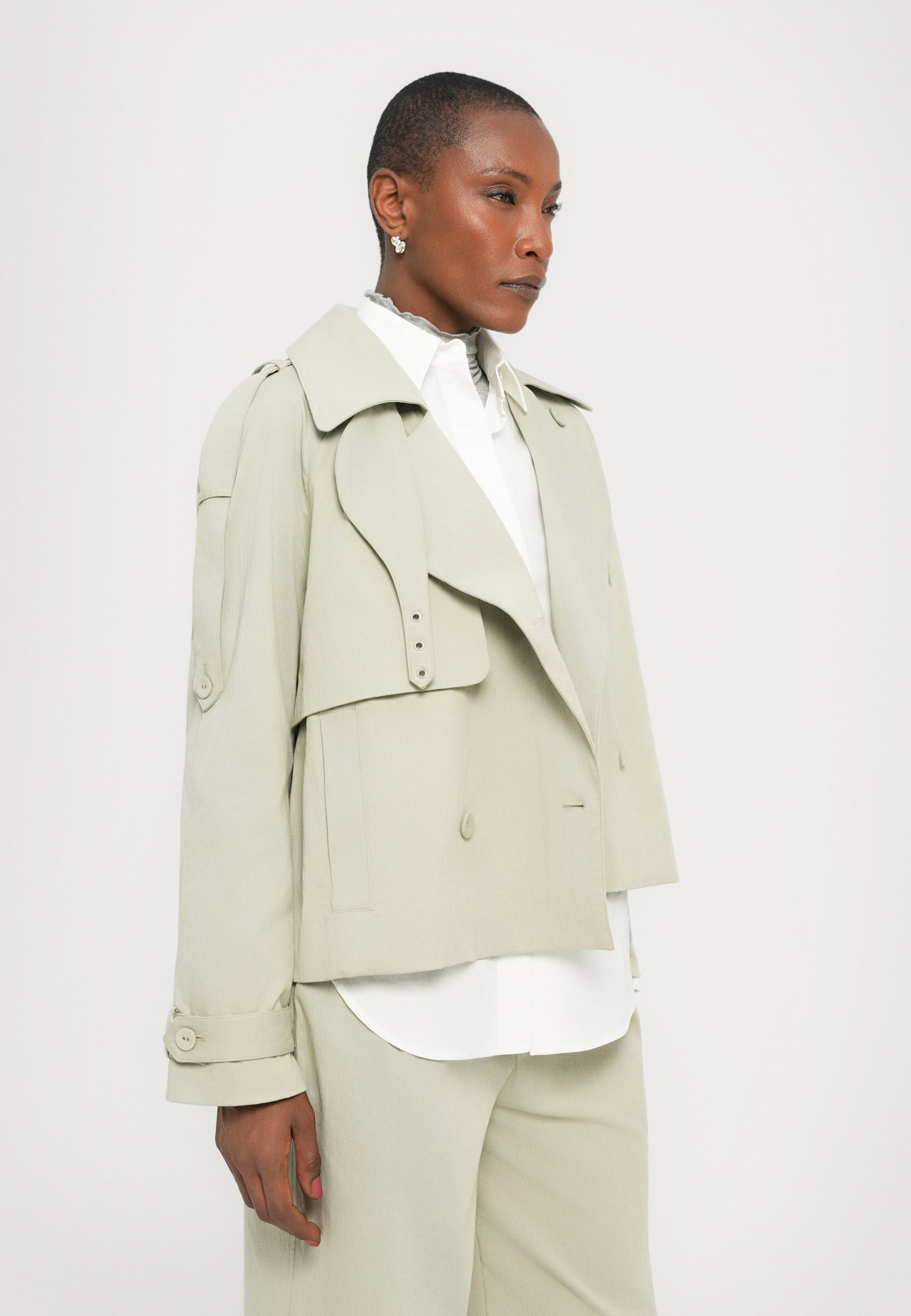 Proenza Schouler White Label YASMIN CROPPED TRENCH - Licht jasje - saliegroen