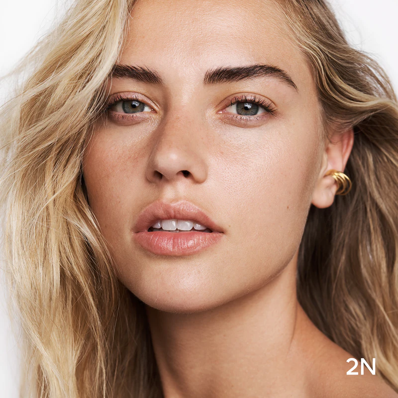 Rozjasňujúci tekutý podkladový krém GUERLAIN Terracotta Le Teint Glow pre prirodzený vzhľad