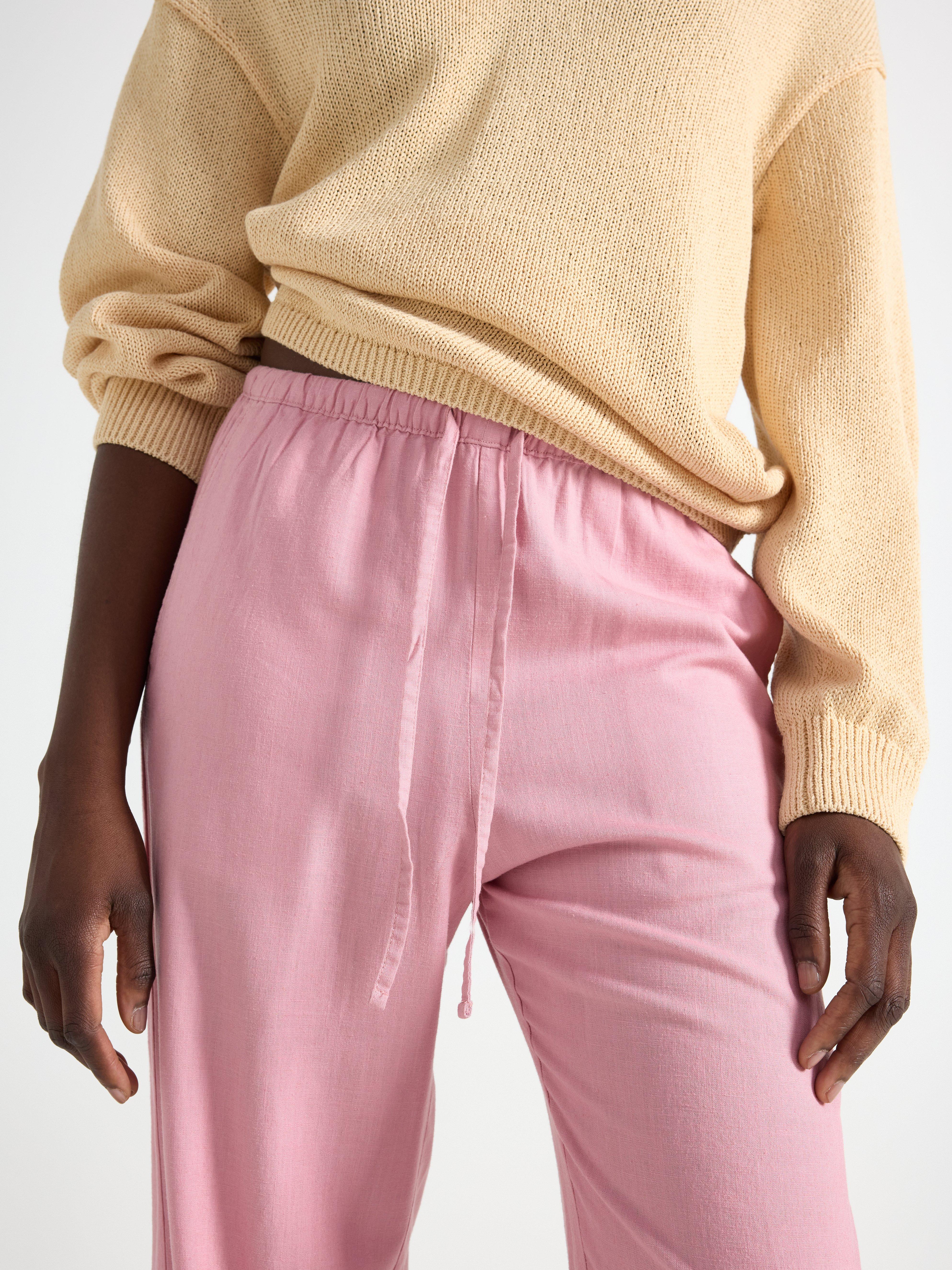 Calça reta BELLA em mistura de linho rosa claro