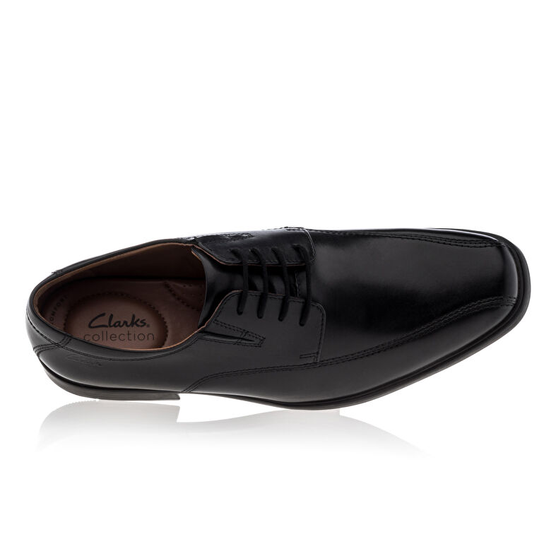 Zwarte nette herenschoenen