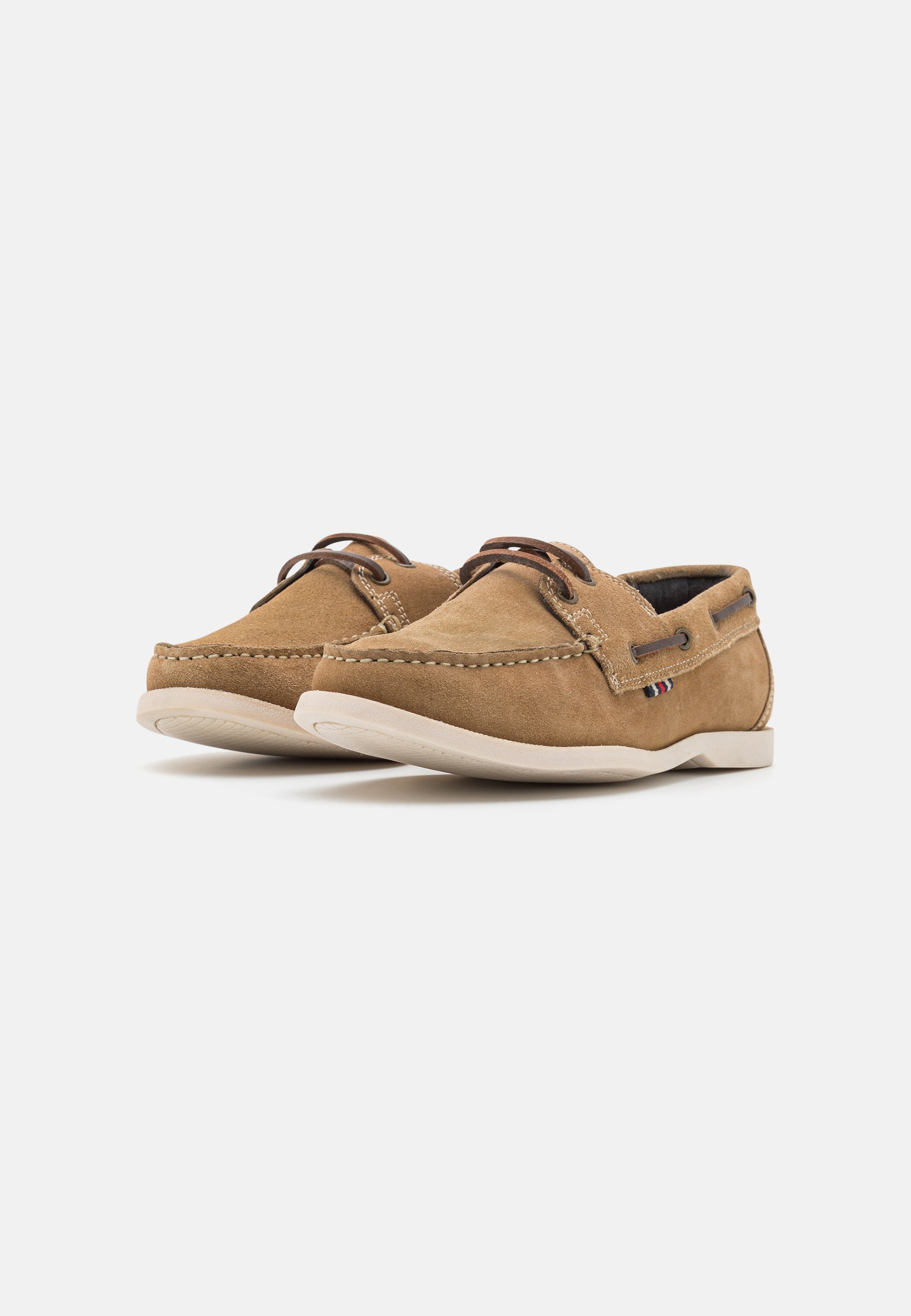 Pier One UNISEXE - Chaussures bateau - beige