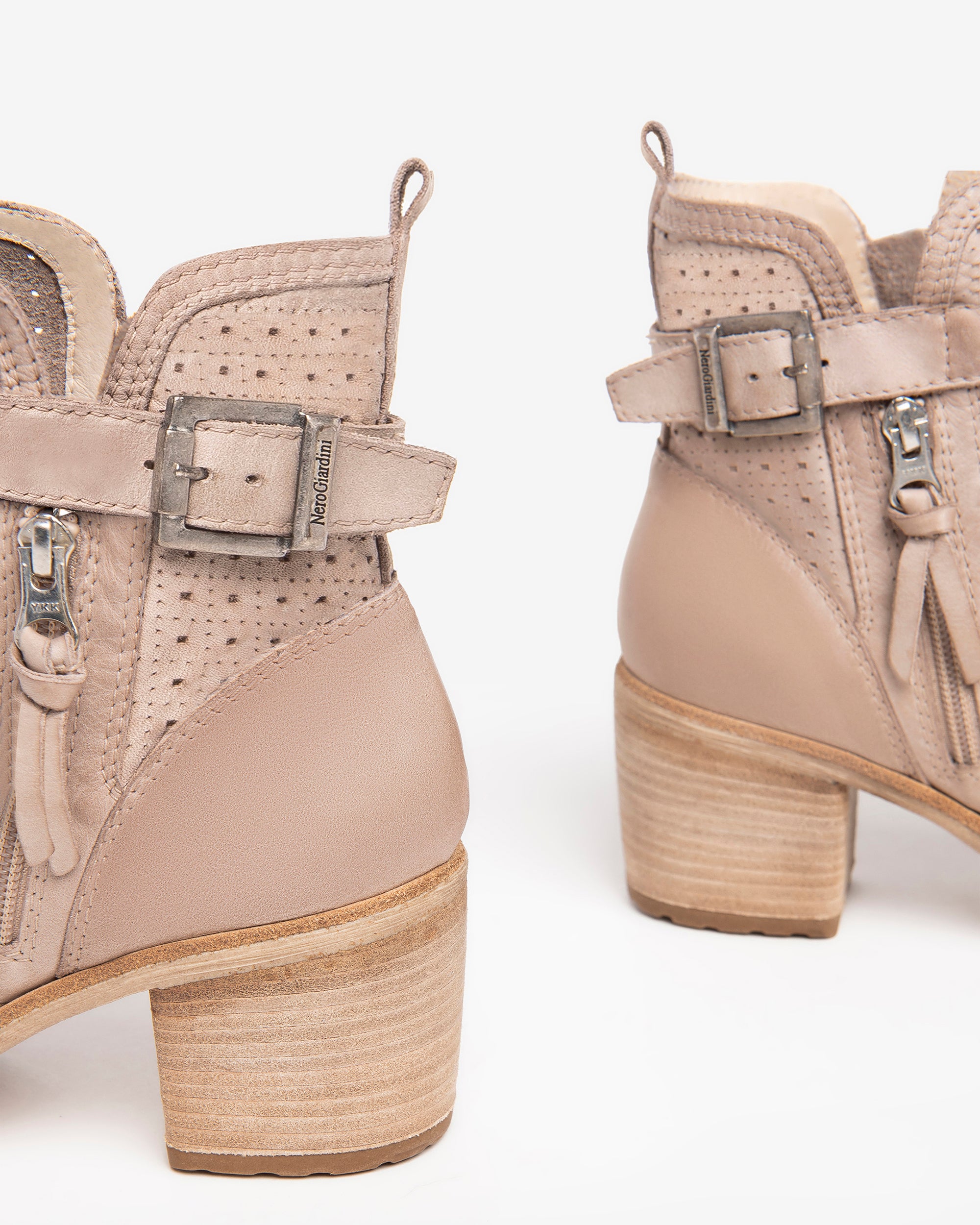 Damen-Ankle-Boots aus Leder
