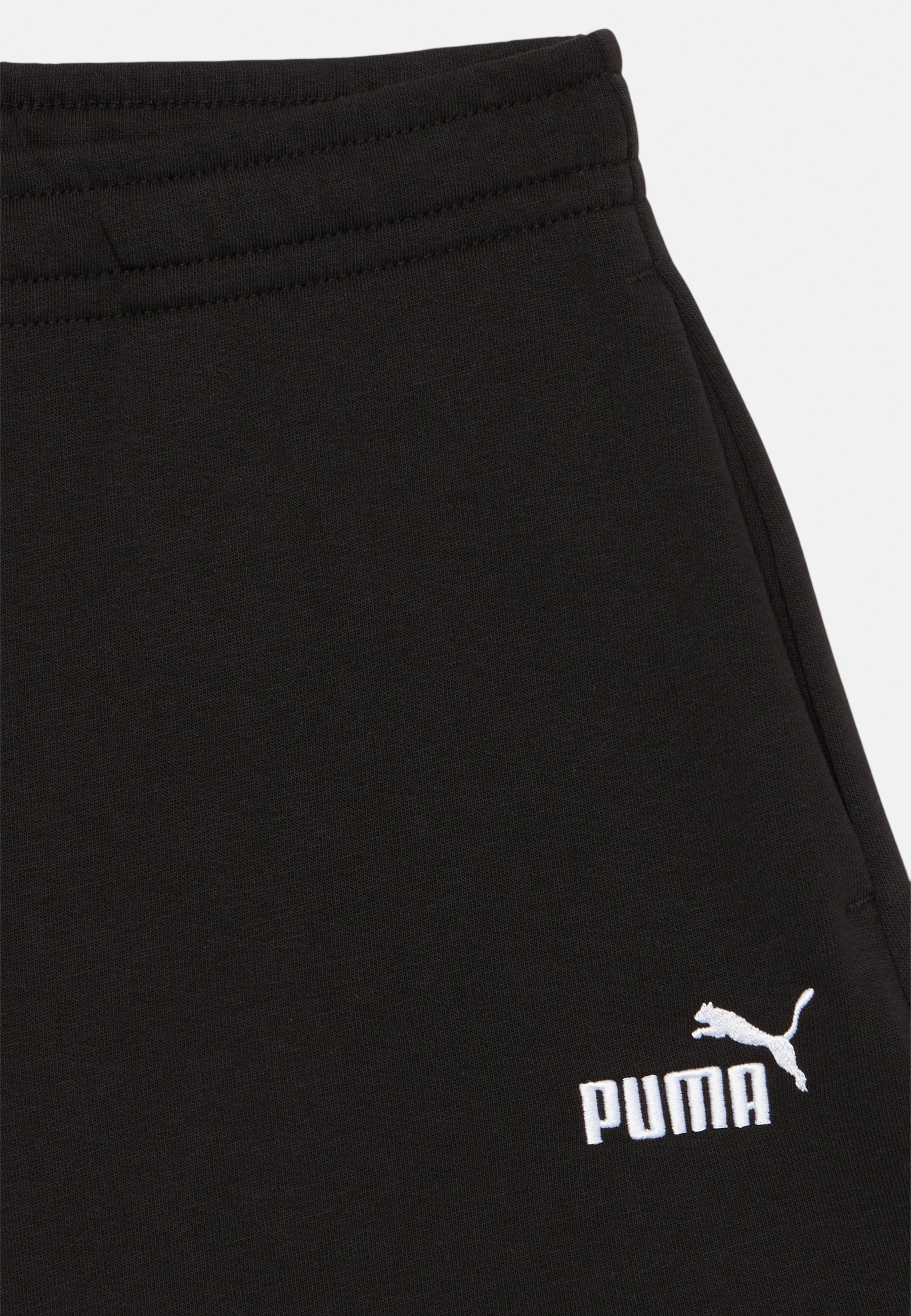 Puma šortai - puma juodi
