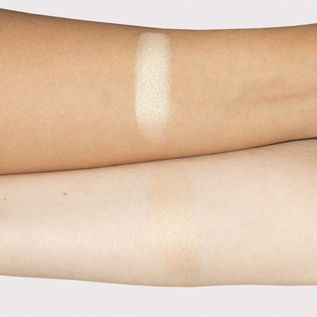 theBalm osvetljevalec Mary-Lou Manizer - 2,2 g