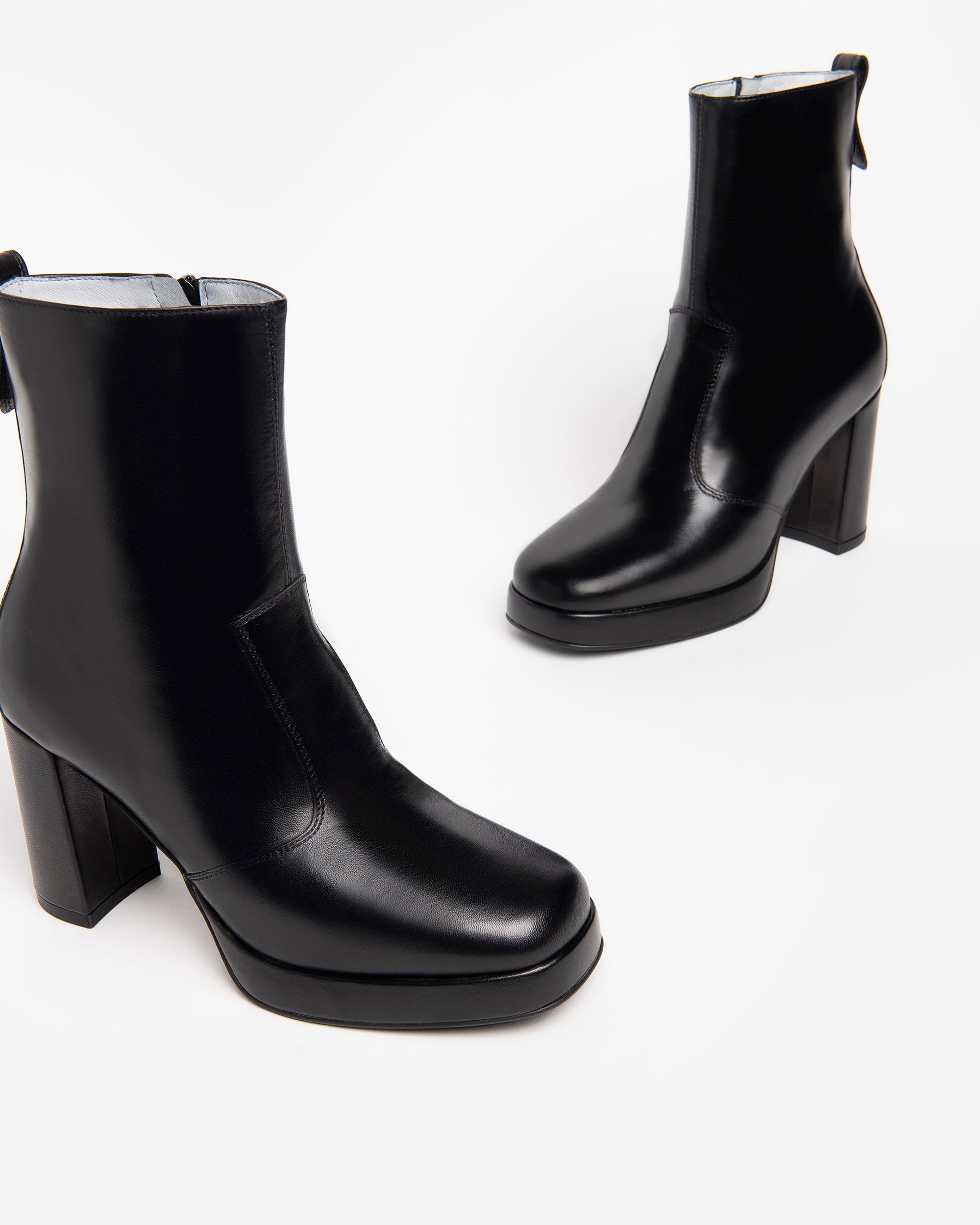  Damen-Ankle-Boots aus Leder