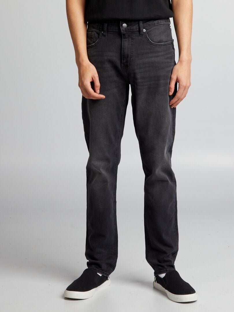 Calça jeans slim fit com 5 bolsos - PRETA