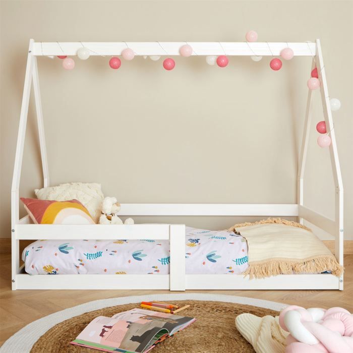 Cama tipo cabaña TAMI de 70x140 cm, cama individual para bebé o niño, estilo Montessori, en madera maciza de pino teñida de blanco.