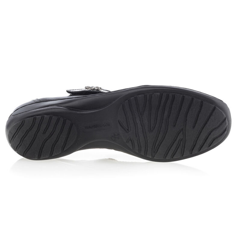 Zapatos cómodos para mujer, color negro.