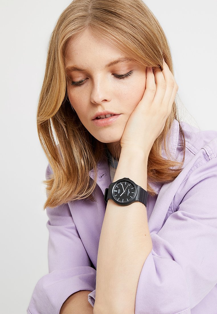 Casio UNISEX käekell - must