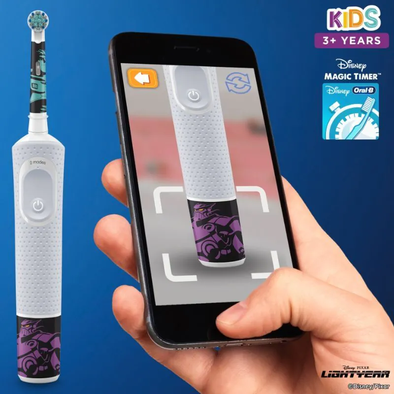 Oral-B Kid 3+ Lightyear Zestaw (szczoteczka elektryczna + etui podróżne)