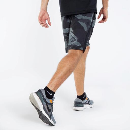 Nike Challenger