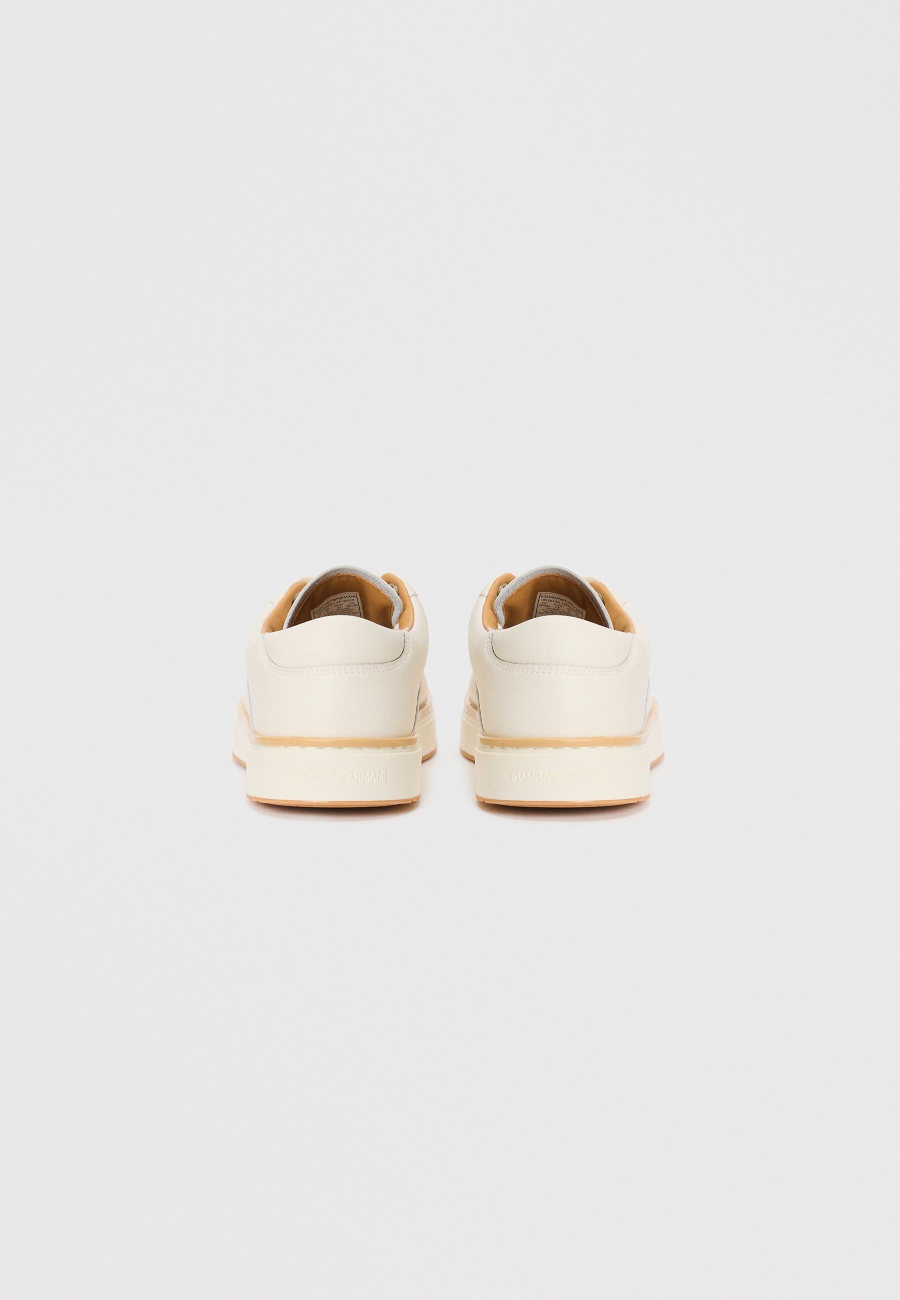 Emporio Armani sneakers - gebroken wit