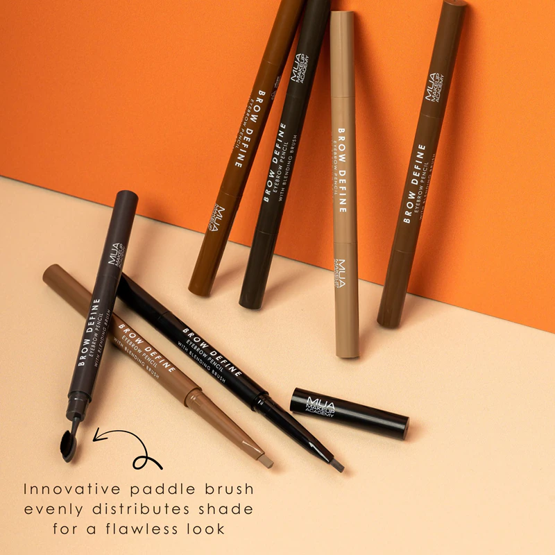 Lápis para sobrancelhas Brow Define da MUA Makeup Academy com pincel