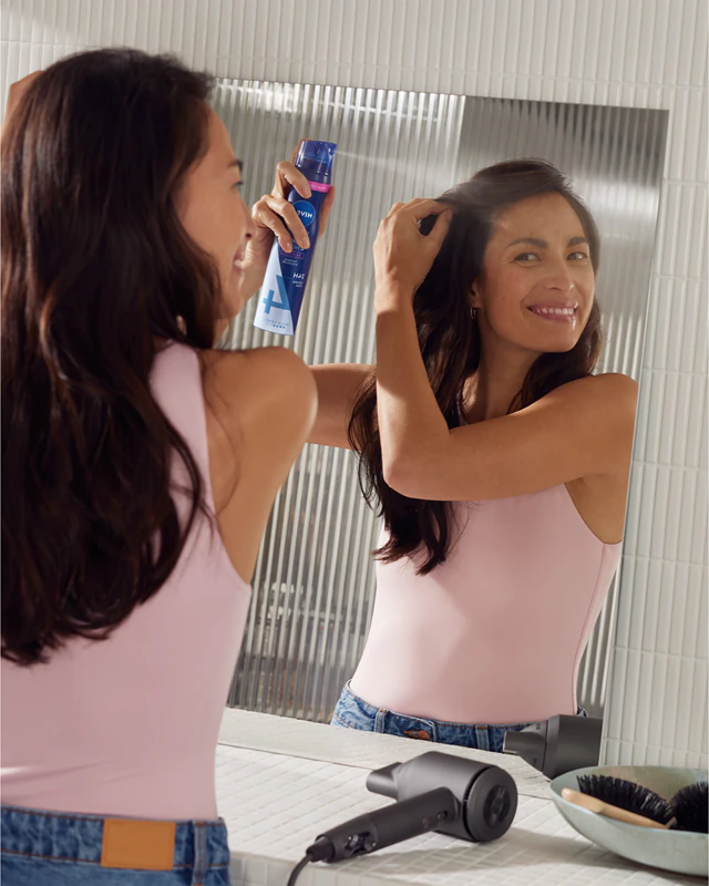 Spray de cabelo NIVEA Care & Hold