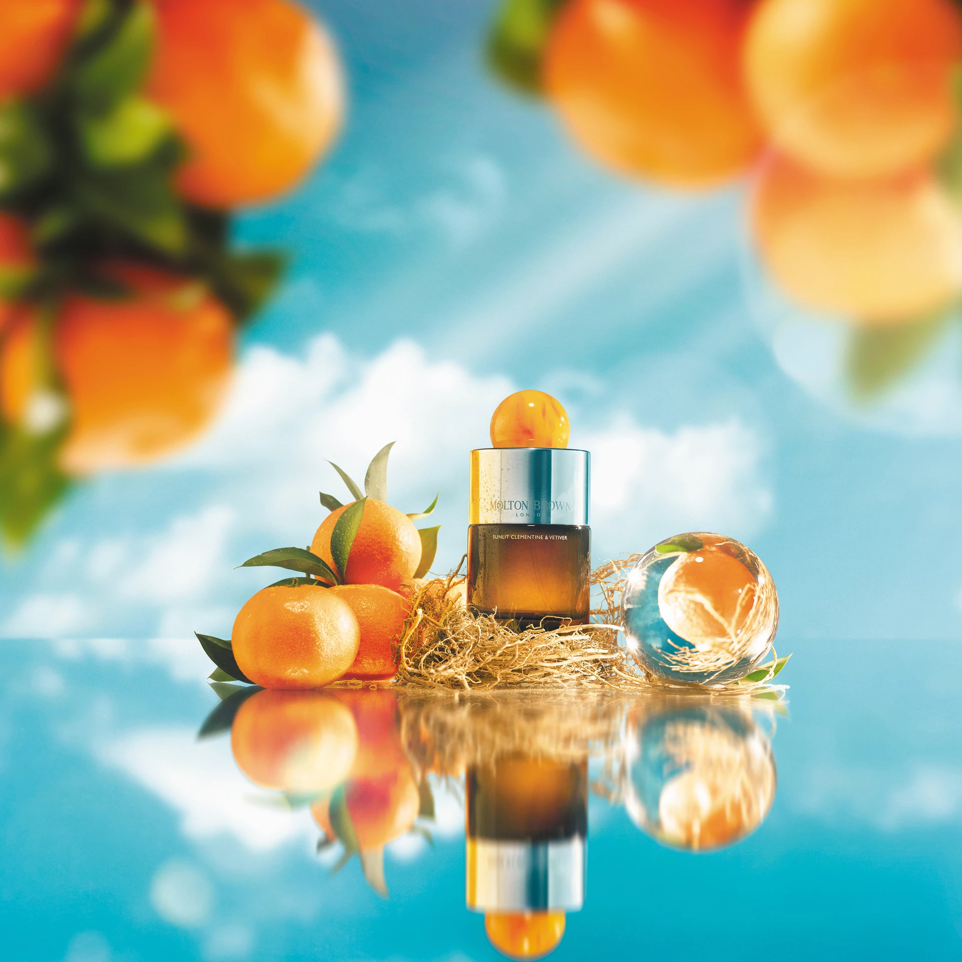 Sunlit Clementine & Vetiver EdP Rezervă de călătorie 7.5ml - Molton Brown