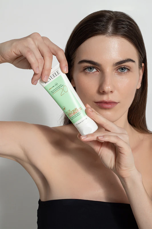 Revuele Aloë Dagelijkse Zonne Handcrème SPF 20 beschermende handcrème SPF 20