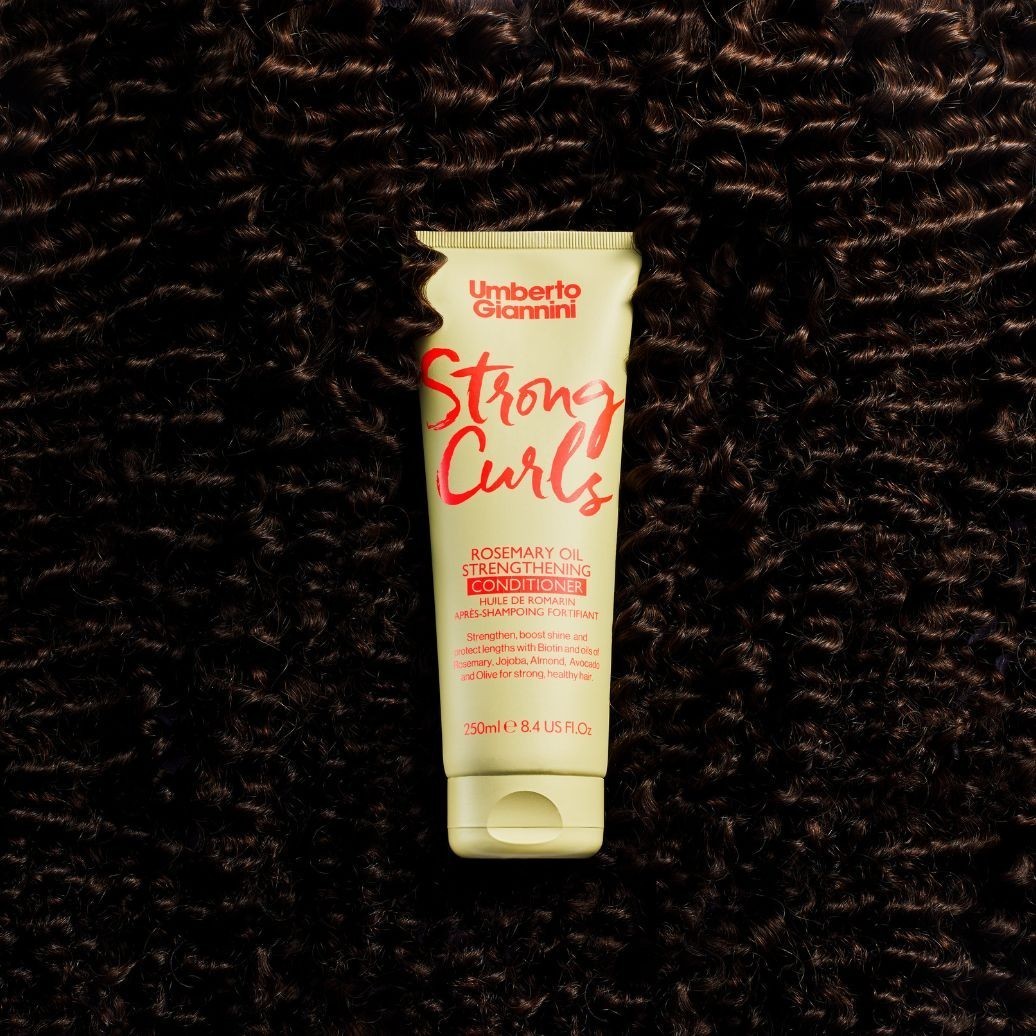 Umberto Giannini Curl Strong Curls kondicionierius su rozmarinų aliejumi, 250 ml