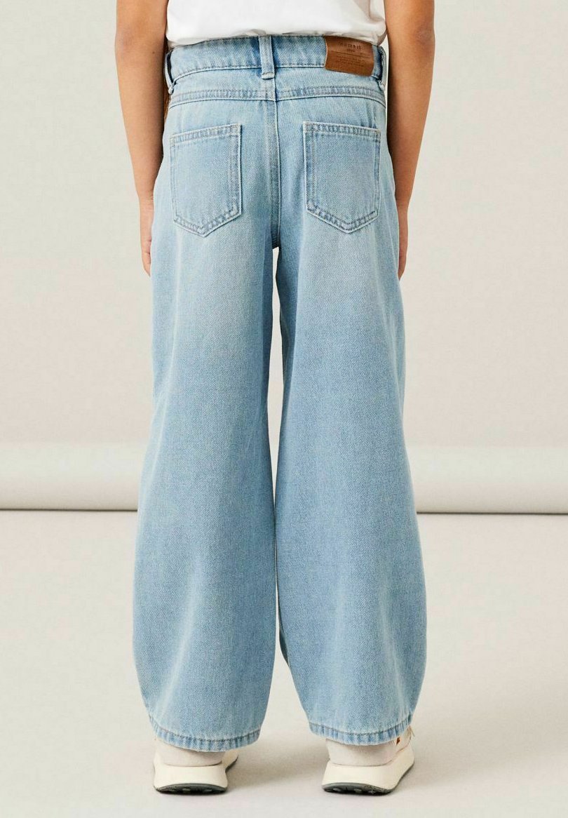 Appelez-le NKFROSE WIDE TE NOOS - Jean évasé - denim bleu clair