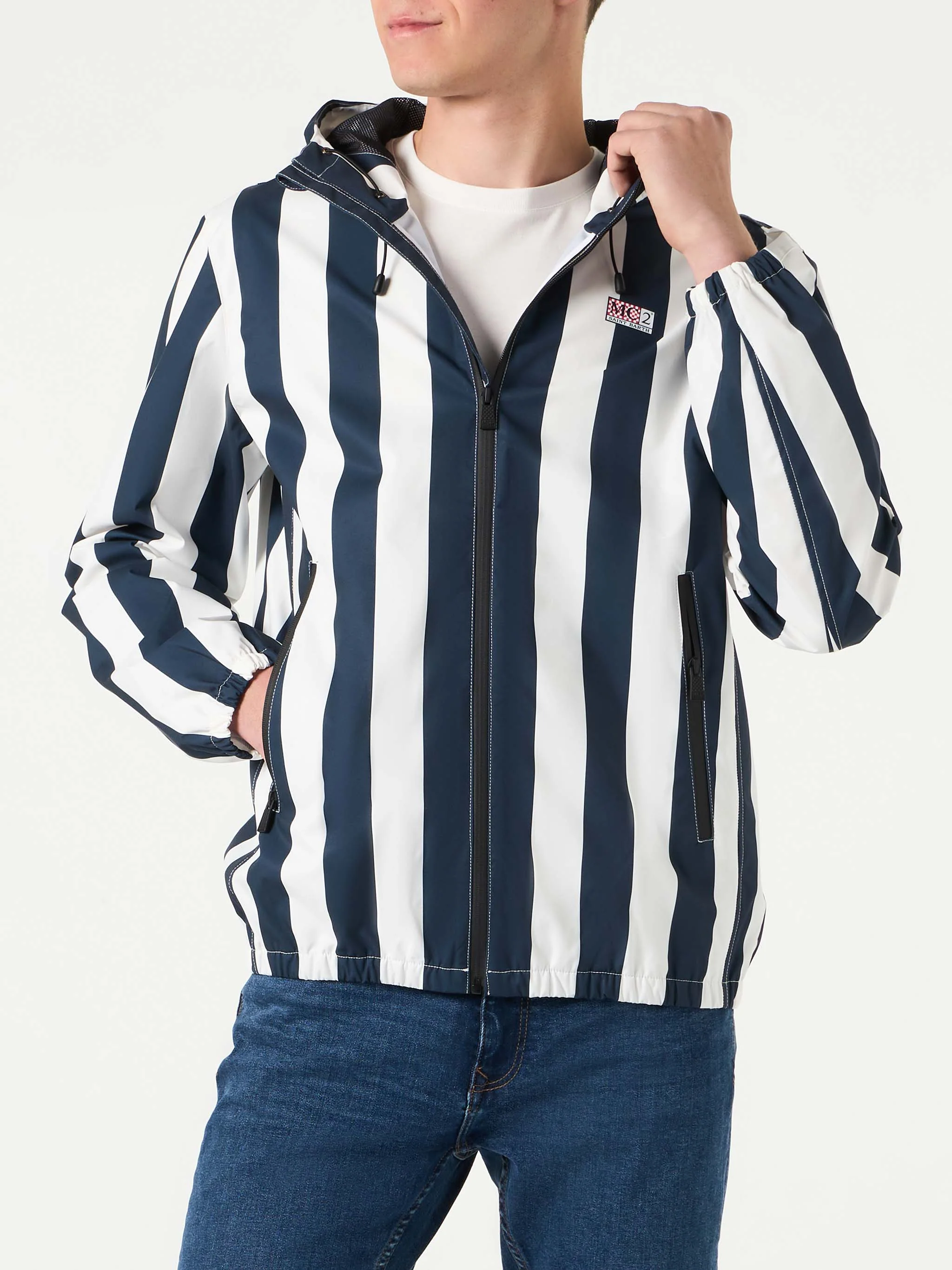 Muška jakna s kapuljačom i prugastim printom