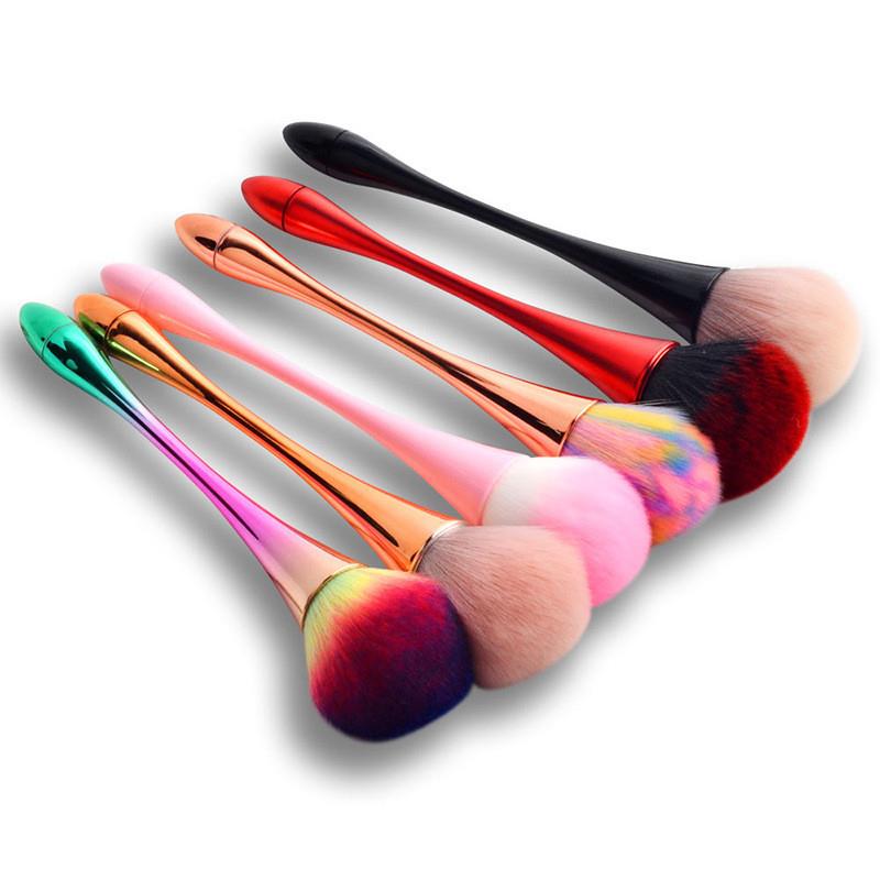 Pinceau de maquillage moderne à long manche pour femme, pinceau fond de teint et poudre, outil cosmétique