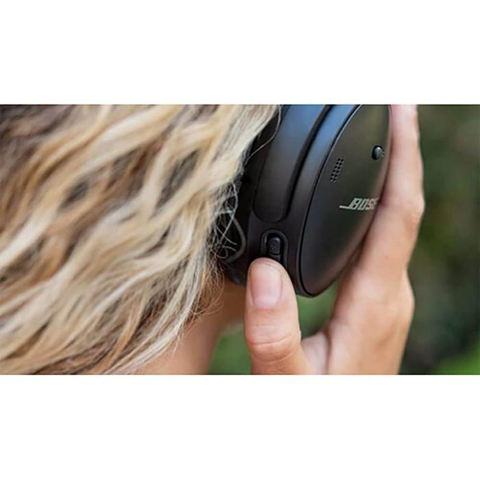 Auriculares inalámbricos BOSE QC45 con cancelación de ruido, batería de 24 horas de duración y micrófono integrado.