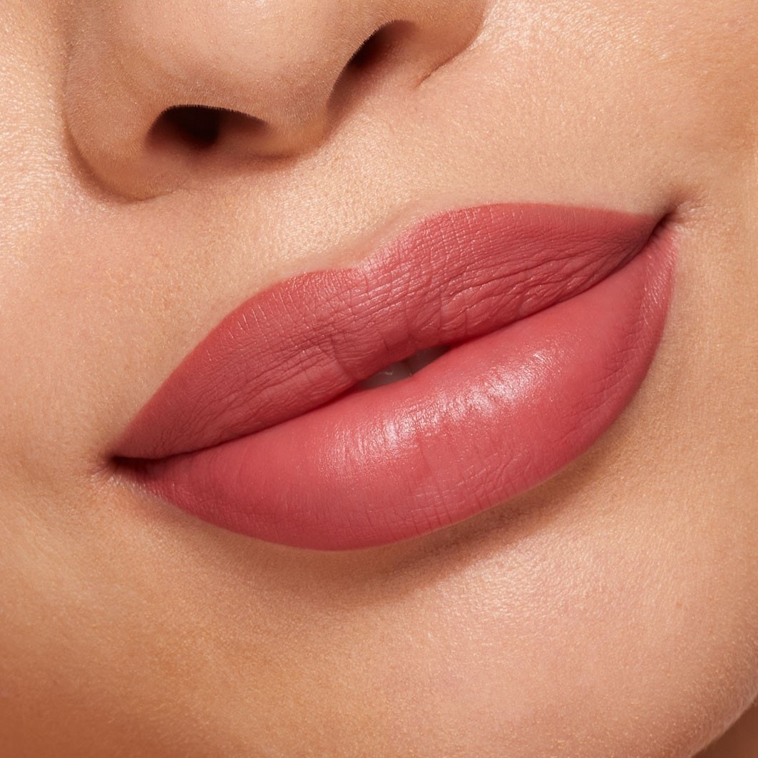 KYLIE COSMETICS Кармин, мат, 3,5 мл