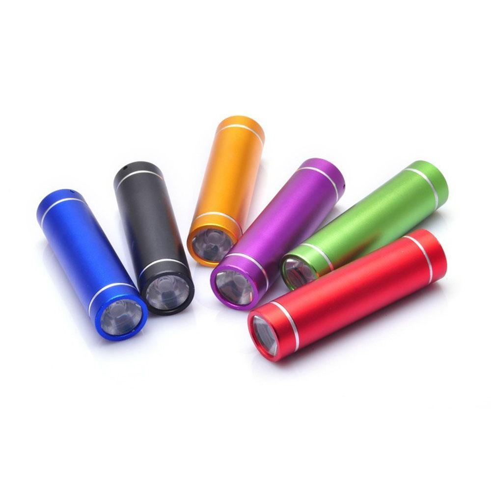 Nueva mini linterna portátil Q5 de 600 lúmenes con LED, linterna de bolsillo, resistente al agua, funciona con pilas AAA, potente LED para caza.