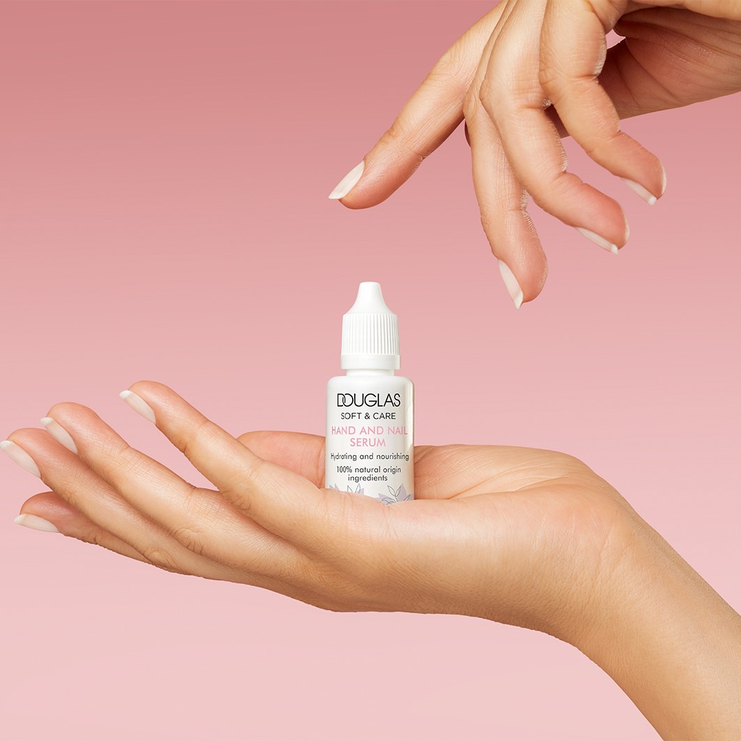 Douglas Collection Handserum Make-up Hand- und Nagelserum - 15 ml