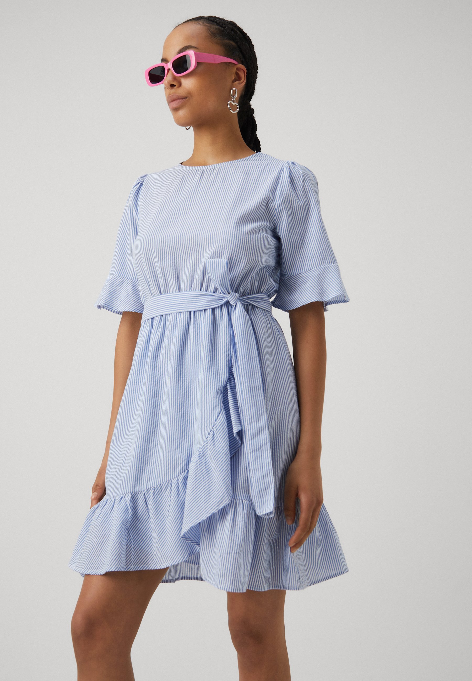 ONLY ONLDELILA KORTE JURK - Dagjurk - cloud dancer/blauw