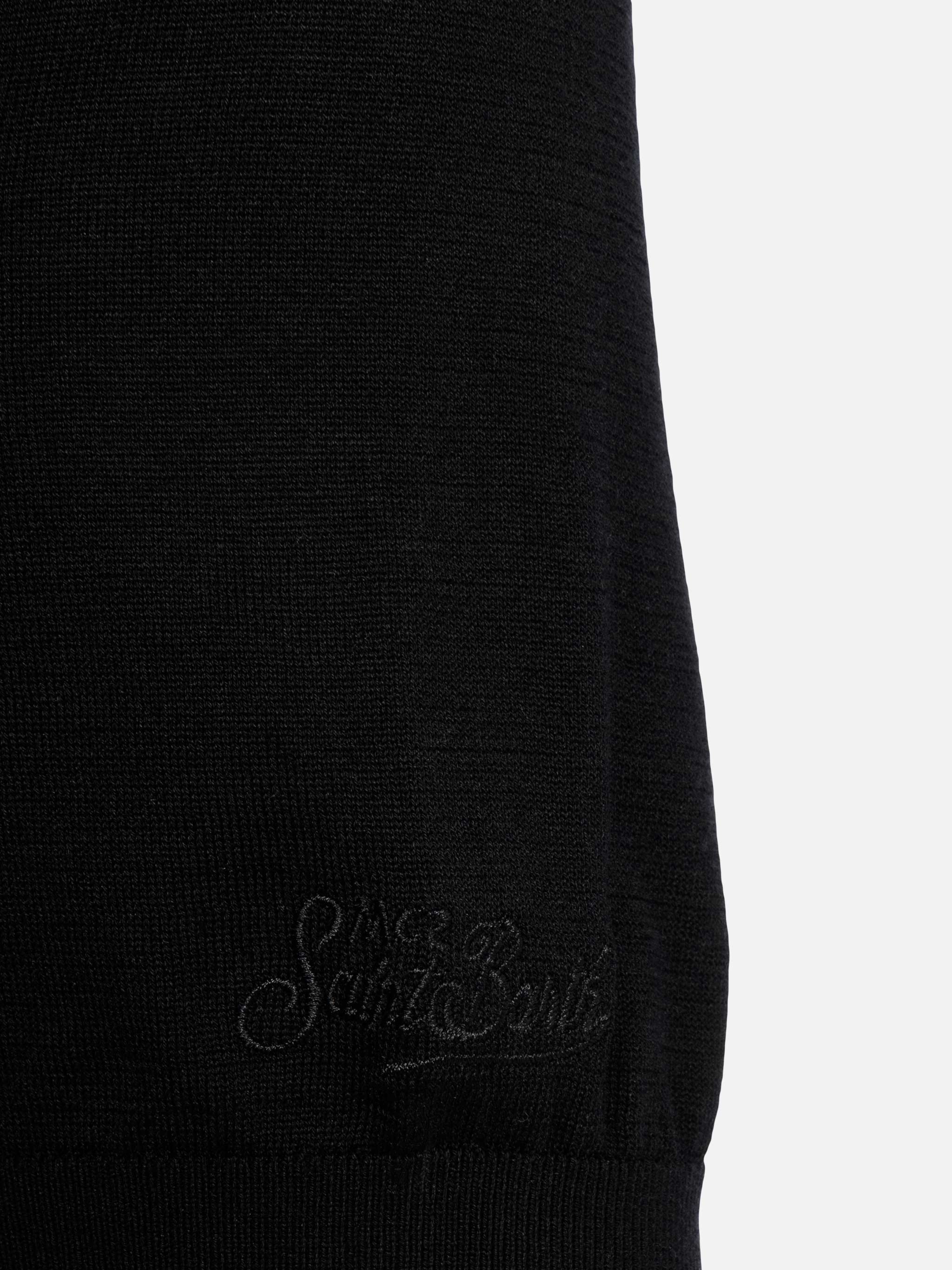 Sloan poloshirt in zwart gebreid zijde en katoen