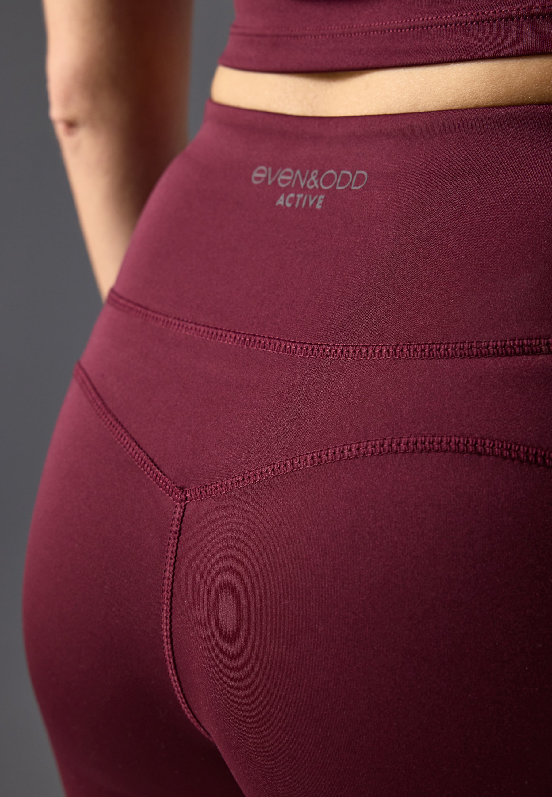 Short de cyclisme mi-long taille haute Even&Odd Active ESSENTIAL - Leggings - bordeaux
