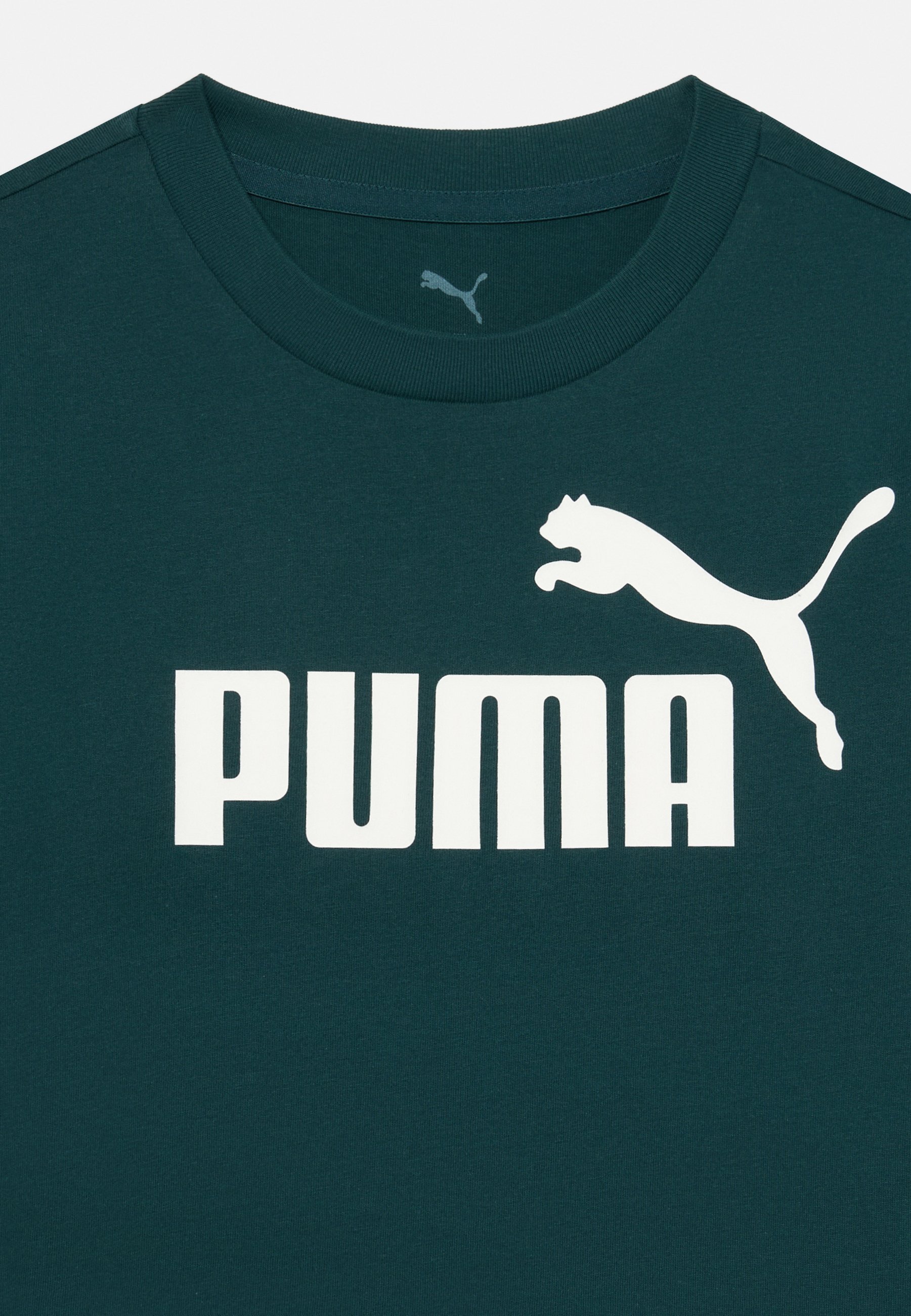 Puma LOGO T-shirt UNISEX - T-shirt met print - groen terrein
