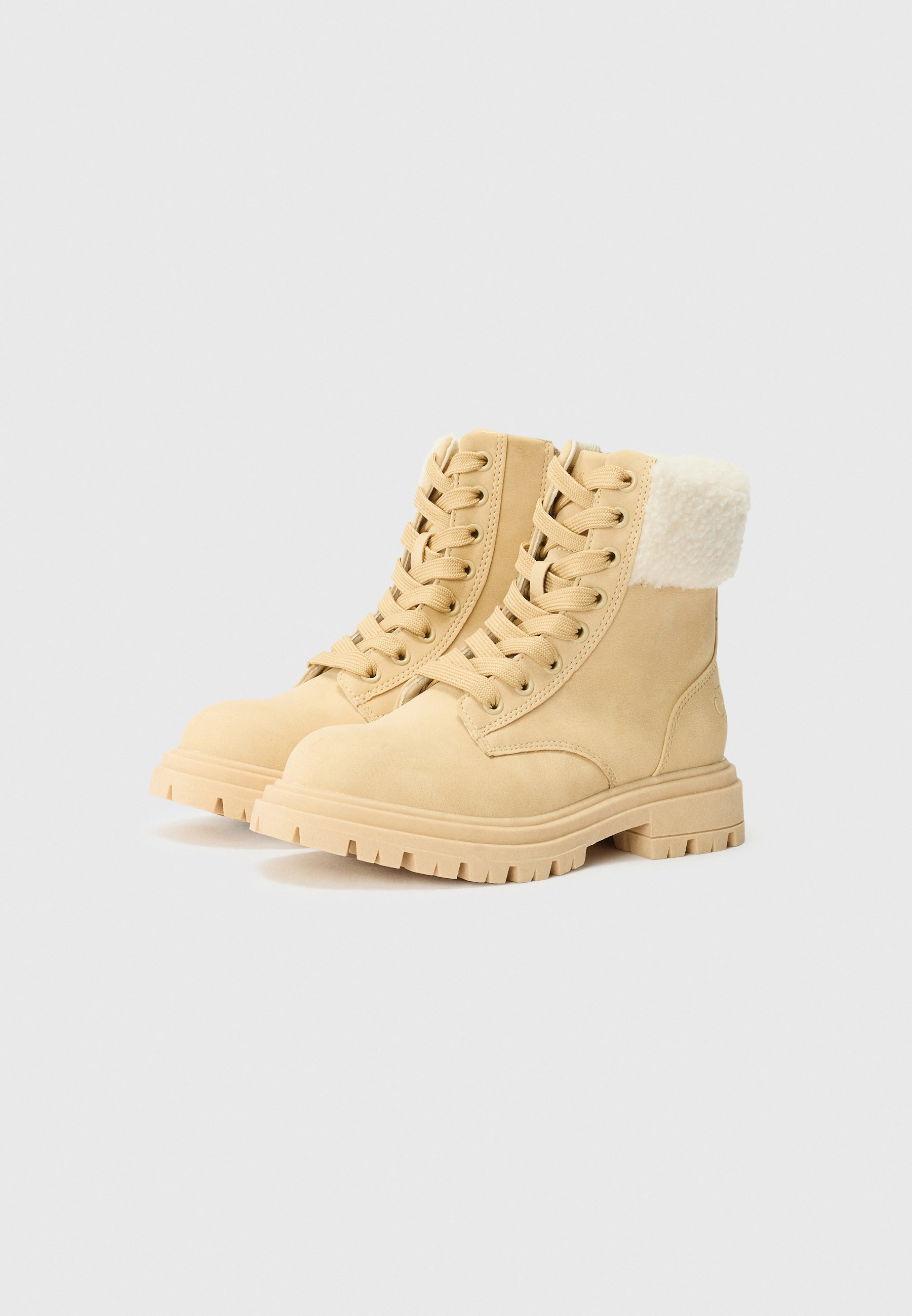 Calvin Klein Jeans COLLEEN UNISEX - Klassieke enkellaarsjes - beige