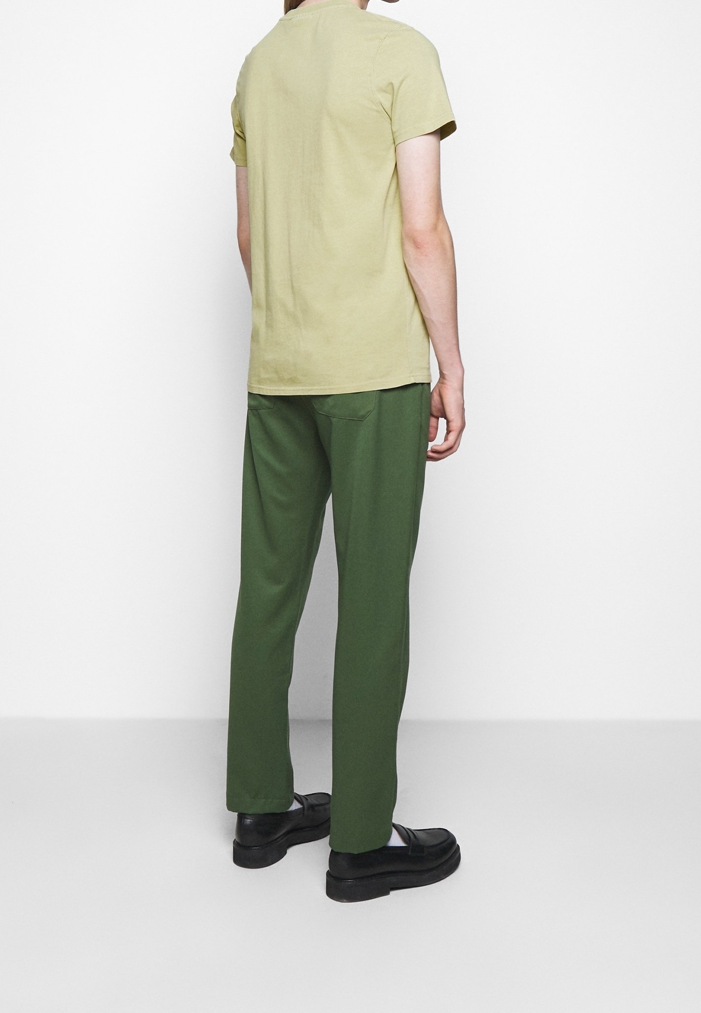 Han Kjøbenhavn Basic T-Shirt – hellgrün