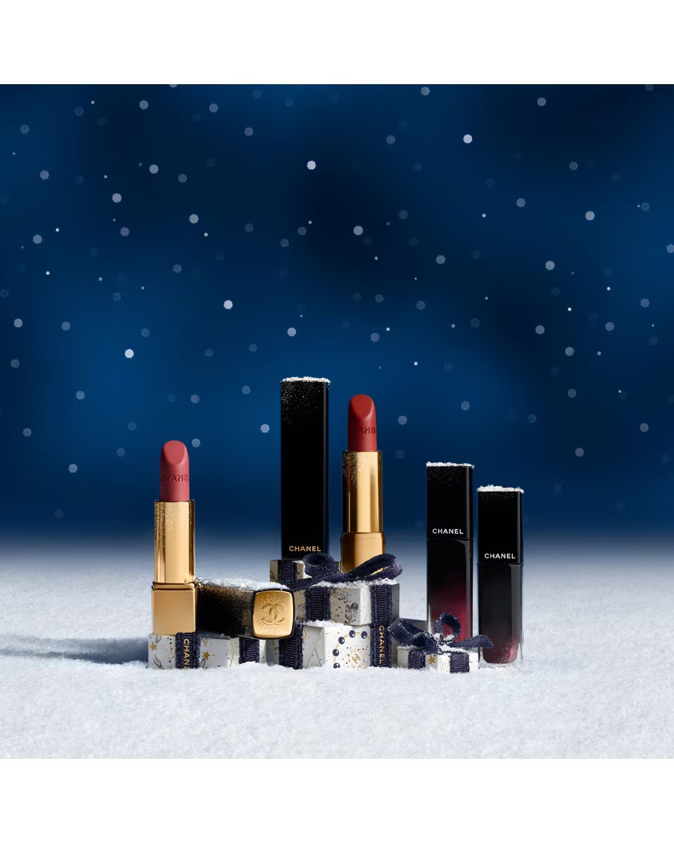 CHANEL ROUGE ALLURE LAQUE RUJUL LICHID CU STRĂLUCIRE EXTREM DE LUNGĂ DURATĂ