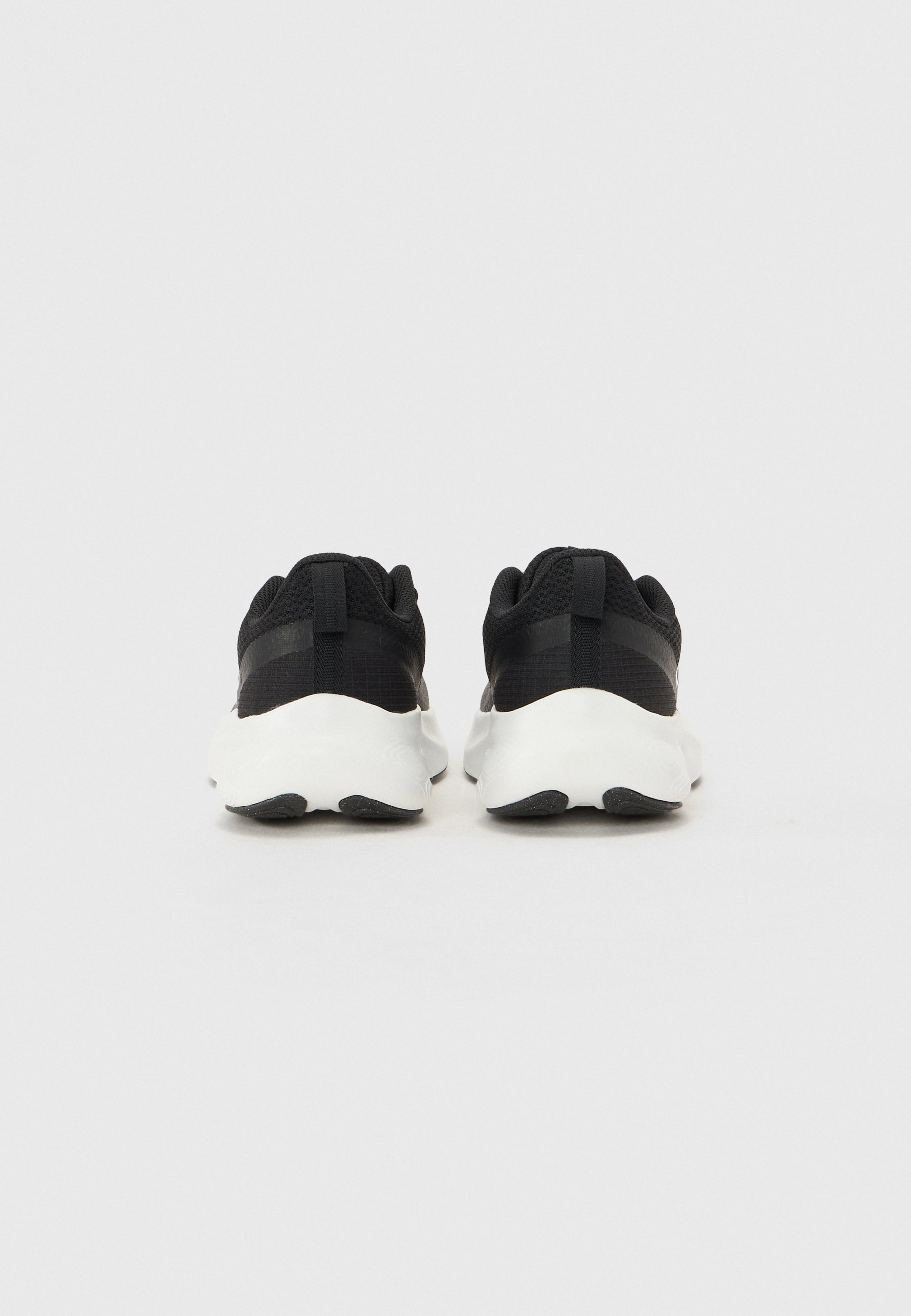 New Balance FRESH FOAM 625 UNISEX - Hardloopschoenen voor op de weg - zwart