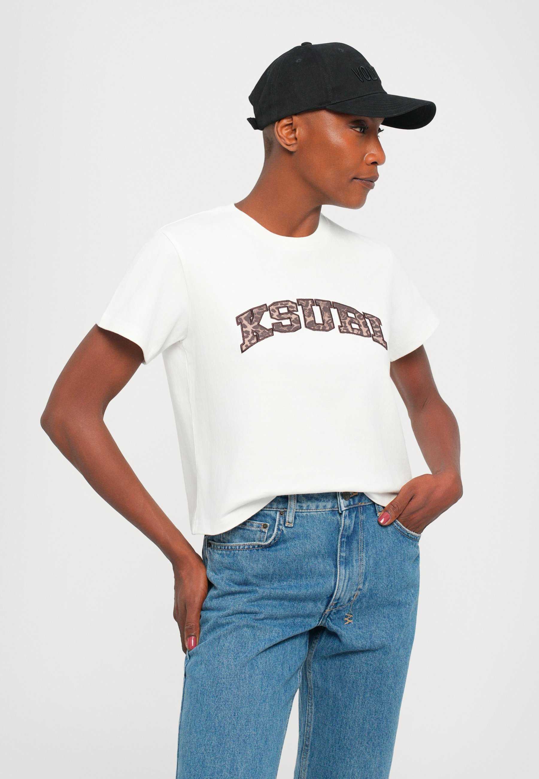 Ksubi LEO SHRUNKEN TEE VINTAGE - Bedrucktes T-Shirt - weiß