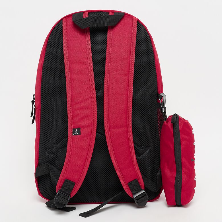 Schulrucksack mit Federmäppchen