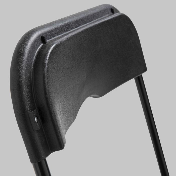 4 schwarze Klappstühle