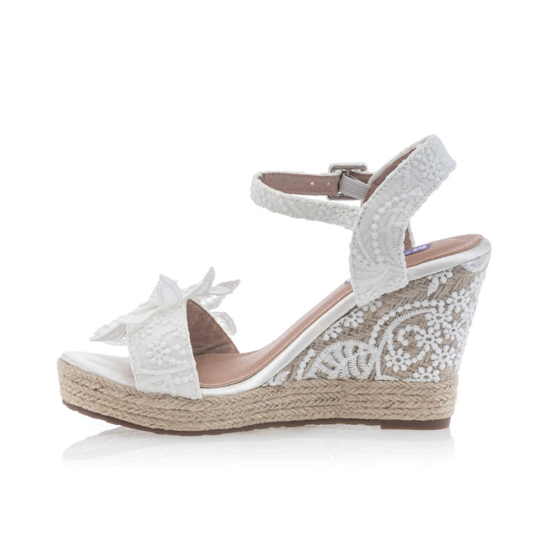 Sandálias brancas femininas / Sapatos de bico aberto