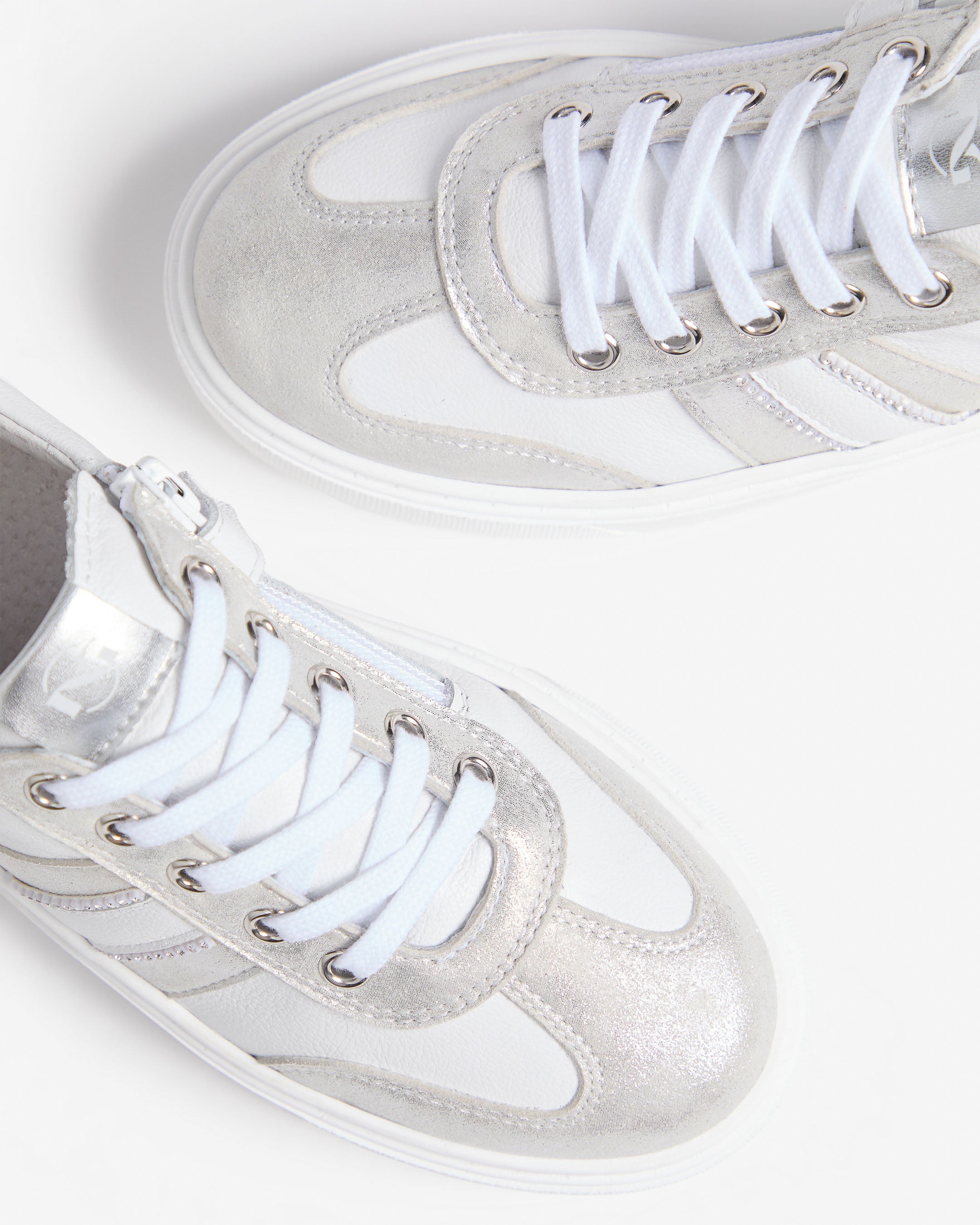  Sneaker für Teenager-Mädchen aus Leder und Funktionsmaterial
