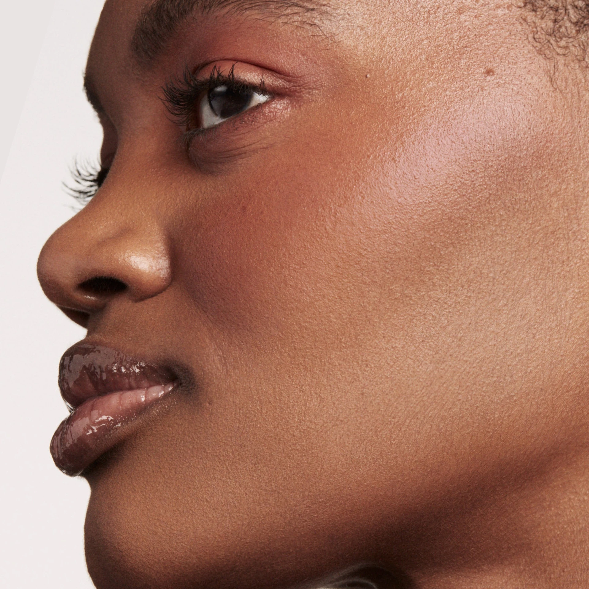 Sun Stalk'r Instant Warmth Bronzer Mocha Mami - Fenty Beauty