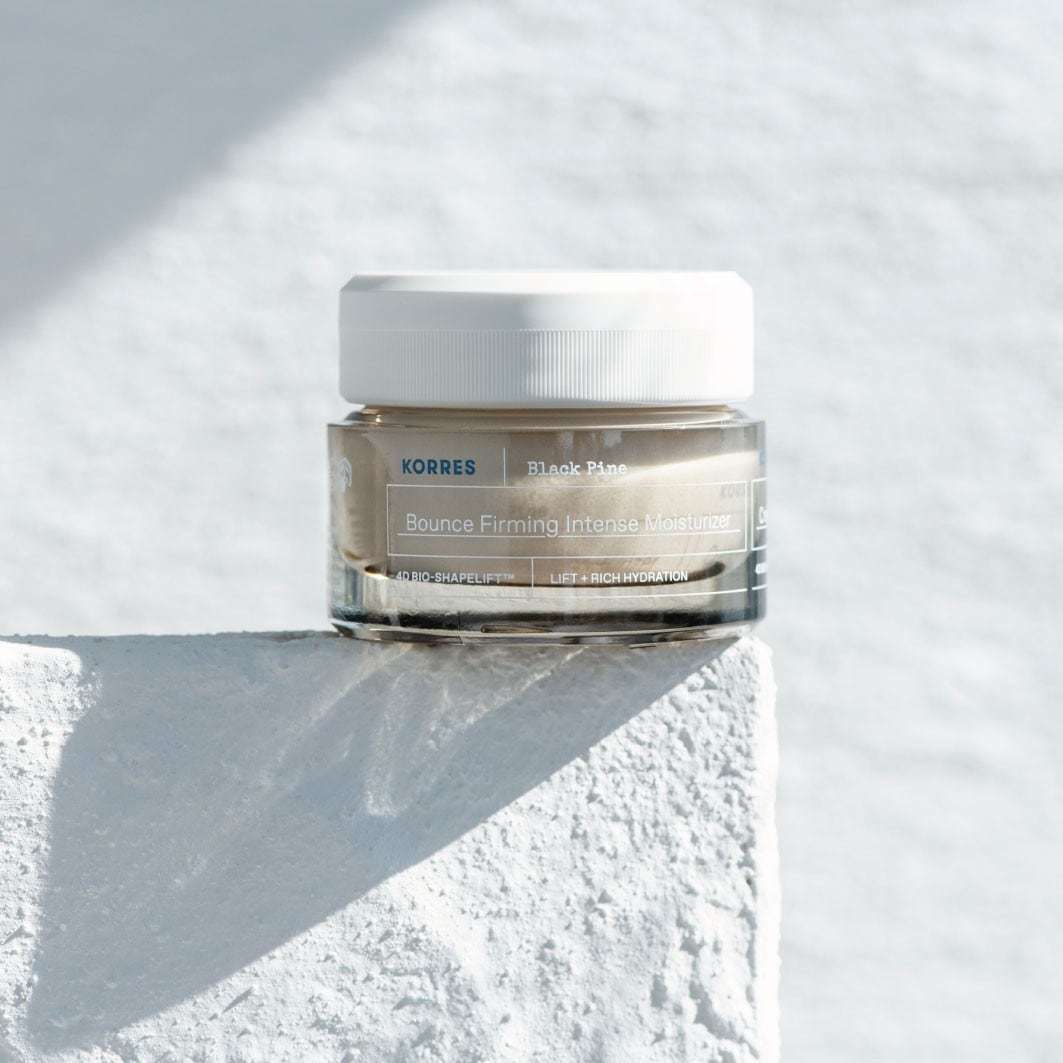 KORRES Anti-Aging Care Black Pine Bounce nostiprinošs intensīvi mitrinošs krēms - 40 ml