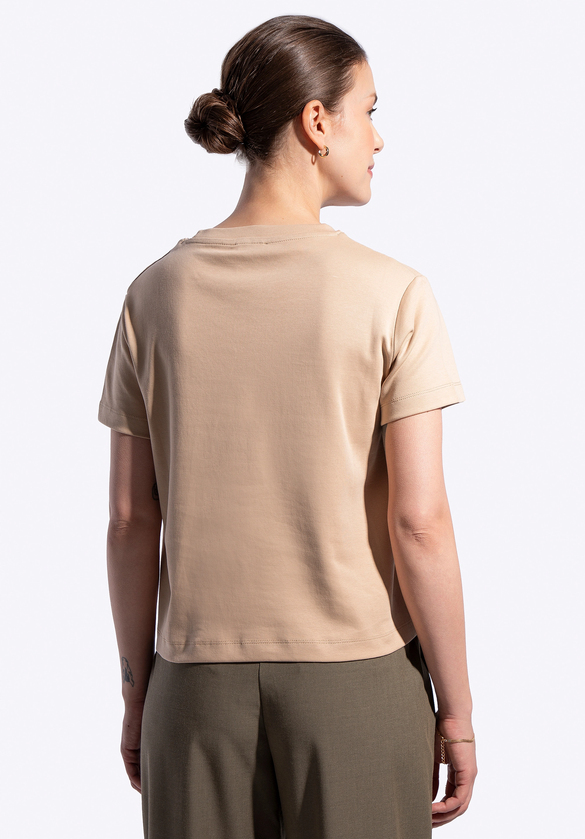 T-shirt damski z bawełny beżowy