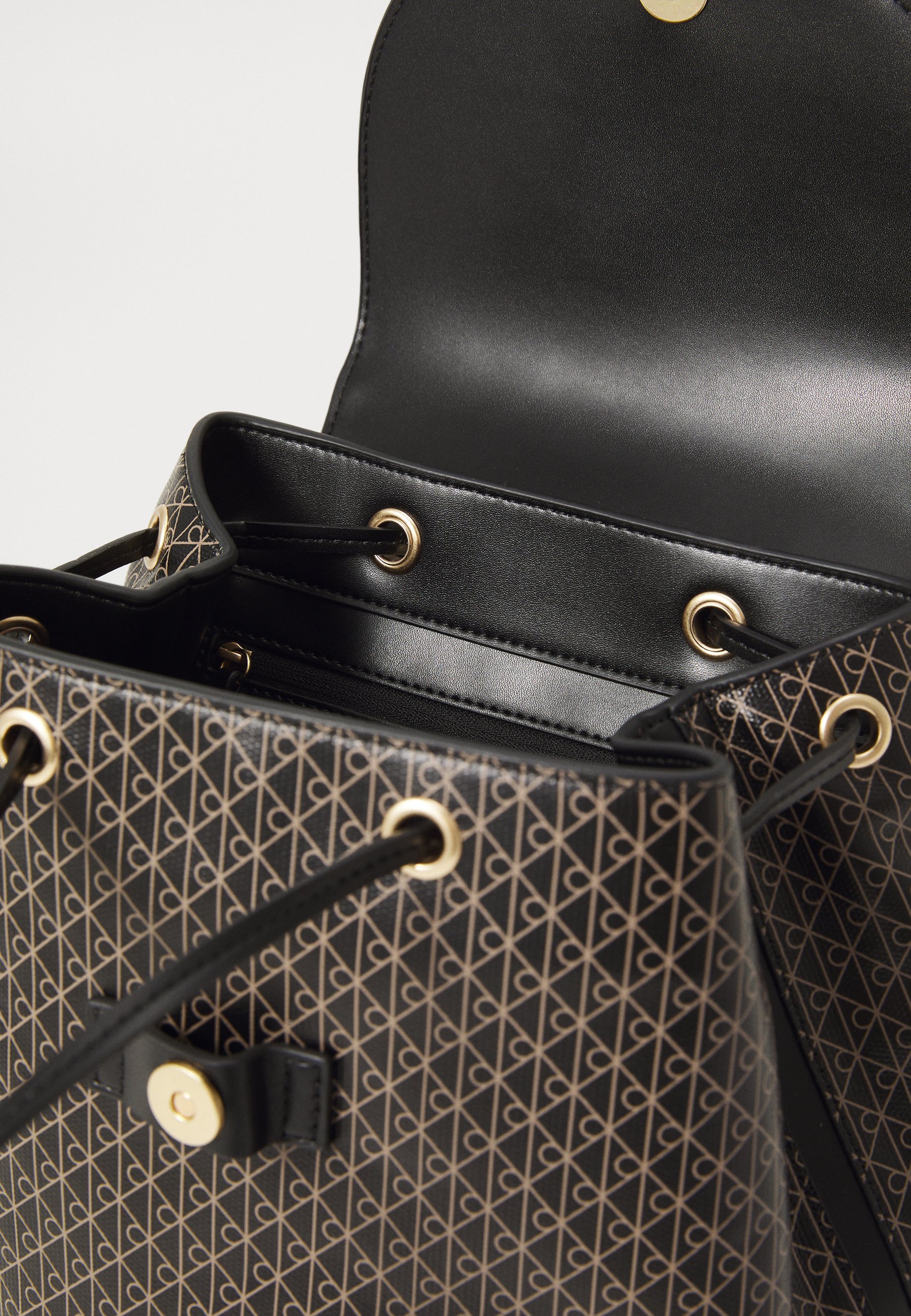 Calvin Klein EMBLEM FLAP BACKPACK - Rugzak - zwart aop
