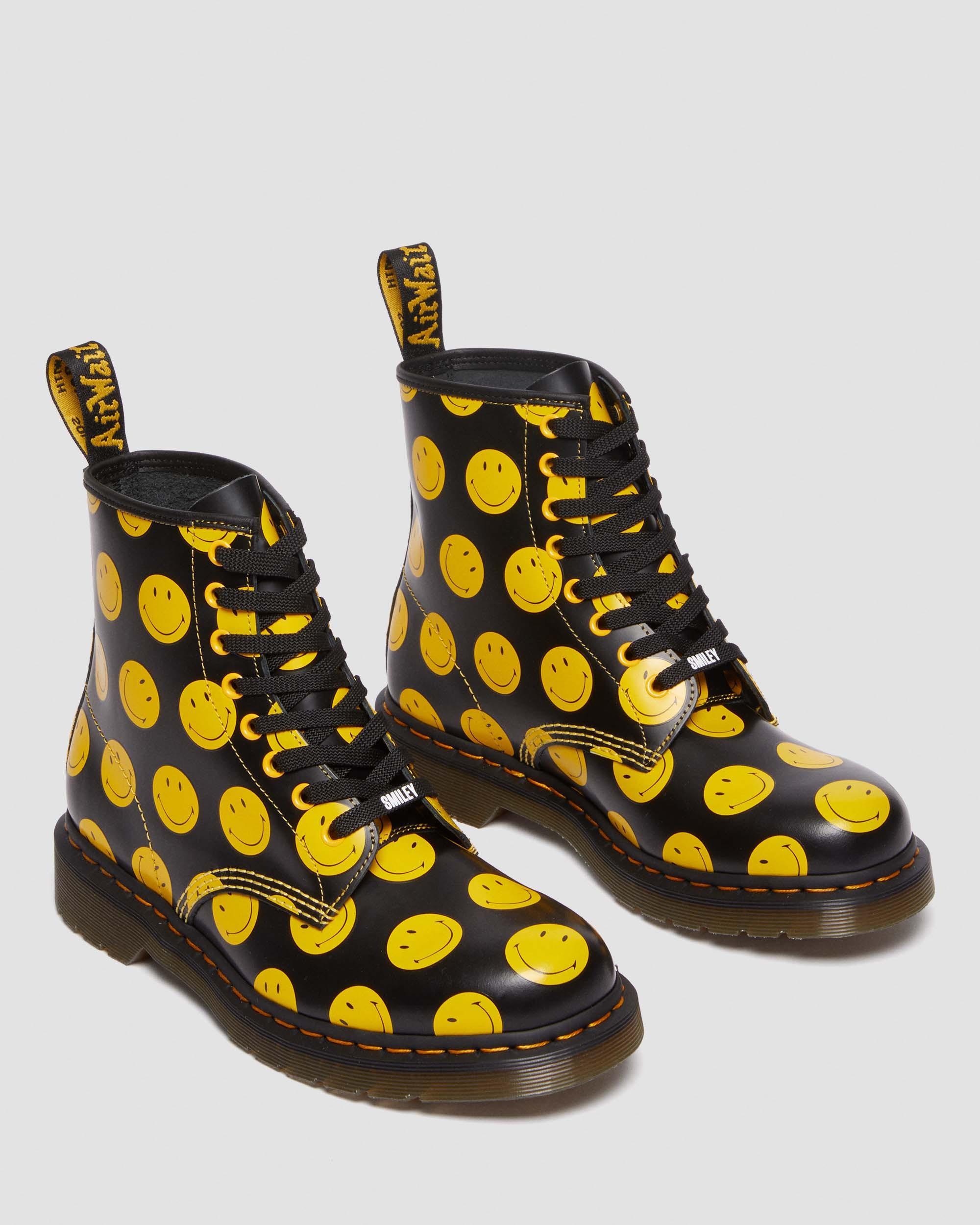 1460 Smiley® Smooth Leather Lace Up Boots