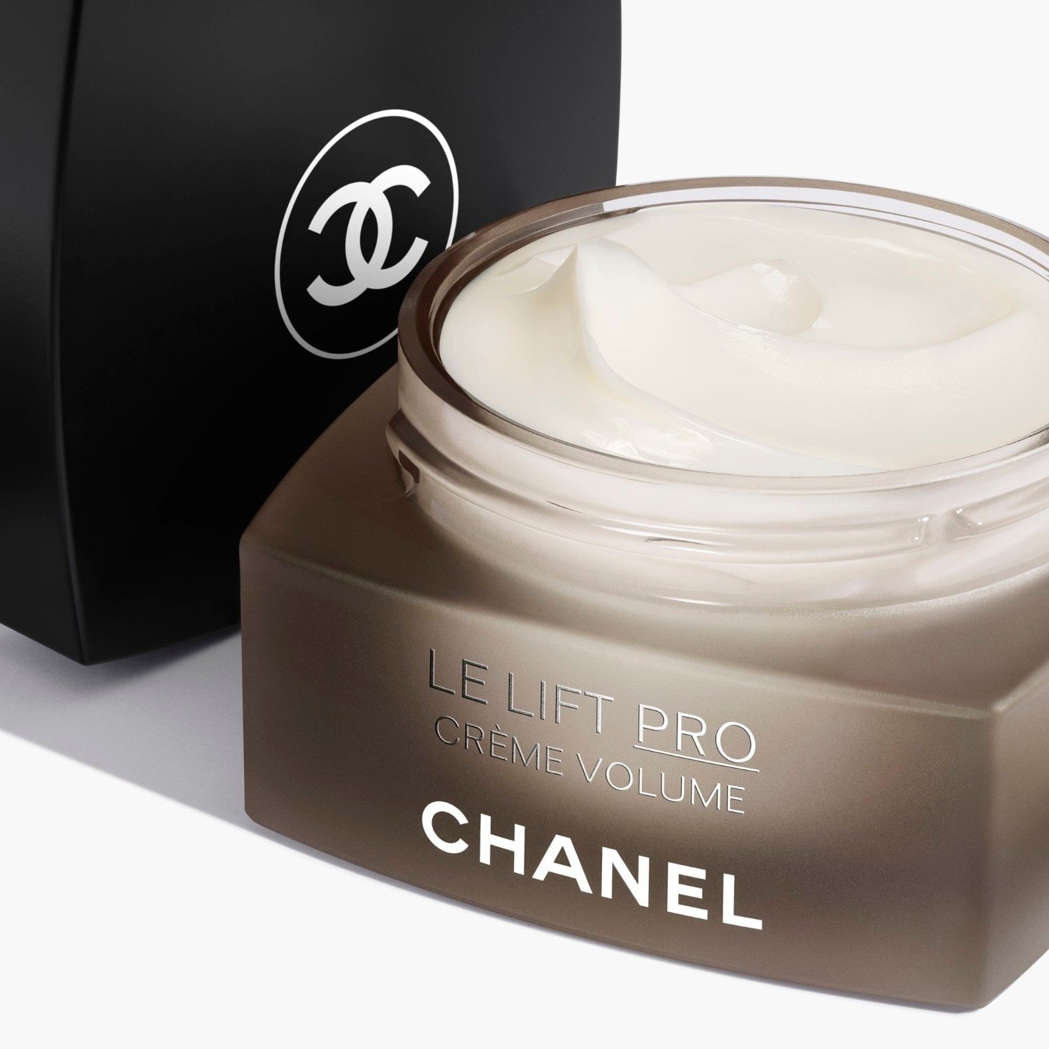 ЦХАНЕЛ ЛЕ ЛИФТ ПРО ЦРЕМЕ ВОЛУМЕ Крема за лице - 50 мл