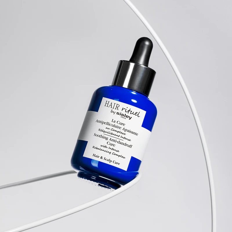 Sérum proti lupinám Hair Rituel od Sisley Anti-Dandruff Soothing Cure na pokožku hlavy