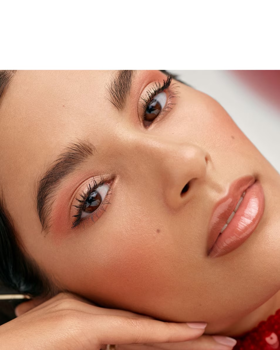 BOBBI BROWN CRUSHED OIL-INFUSED GLOSS ULTRA SJAJNI HIDRATANTNI SJAJILO ZA USNE - NIJE LJEPLJIVO