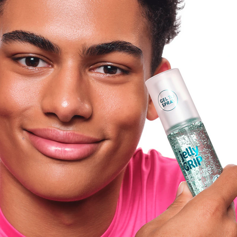 Báza a fixačný sprej pod make-up essence jelly GRIP v jednom s osviežujúcim efektom